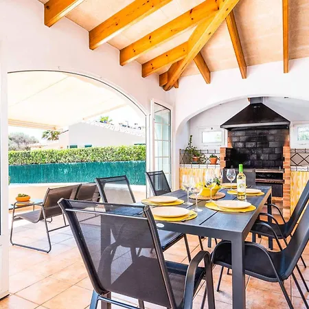 Tana Villa